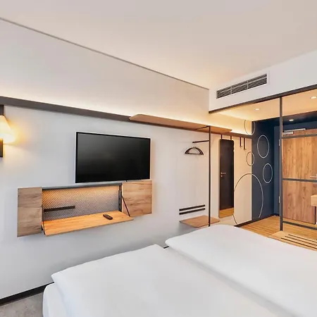 Hotel H2