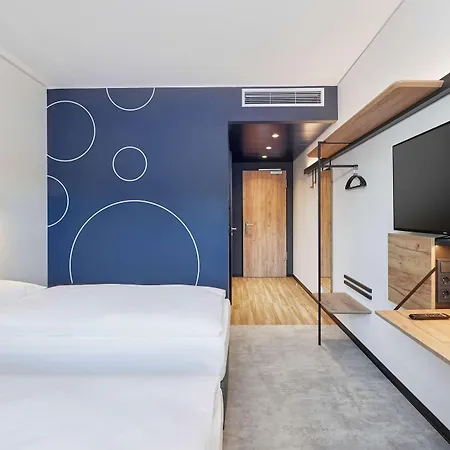 Hotel H2