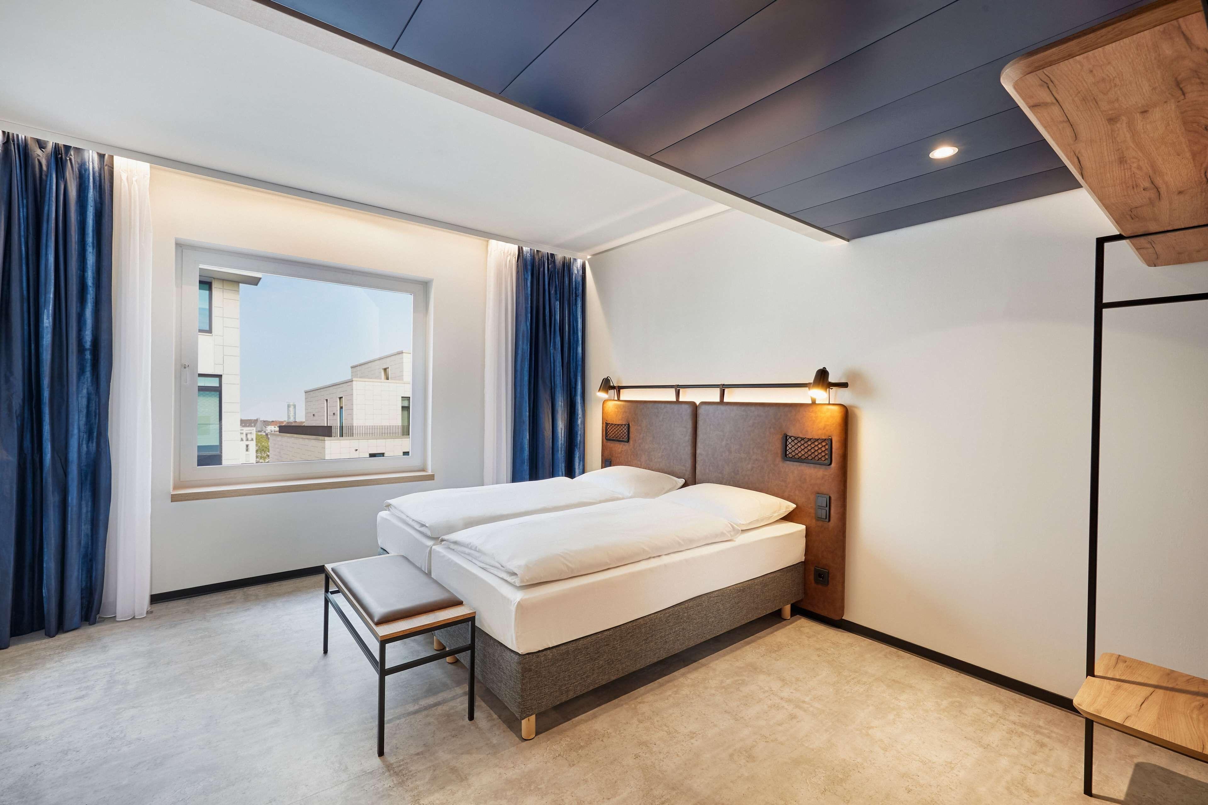 H2 Hotel